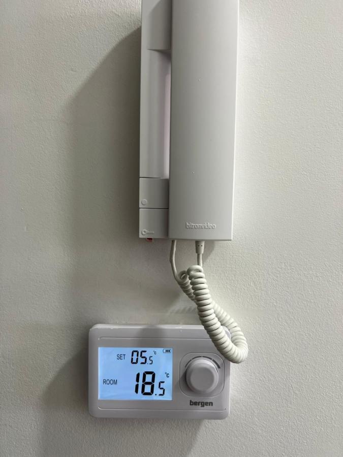 נובי סאד Apartment Charlie Private Parking מראה חיצוני תמונה